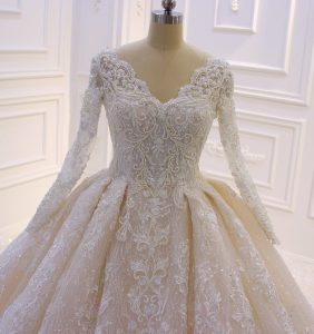 Full beaded stoning lace luxurious empire wedding dress - Image 5