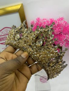 Luxurious Royalty crown 005