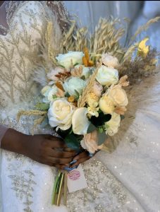 Luxurious real dried bouquets 012
