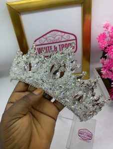 Luxurious Royalty crown 004